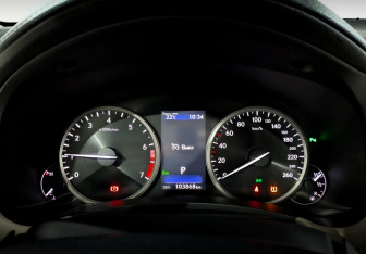Подержанный автомобиль Lexus NX 2021 года (12 фото)