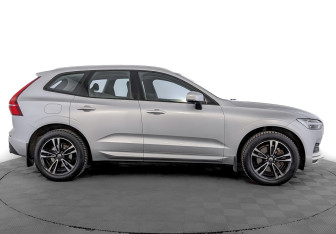 Подержанный автомобиль Volvo XC60 2019 года (4 фото)