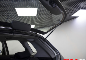 Подержанный автомобиль Hyundai Tucson 2008 года (17 фото)