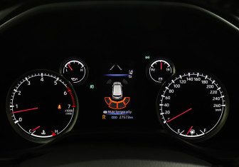 Подержанный автомобиль Toyota Land Cruiser Suv 2022 года (11 фото)