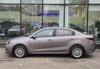 Подержанный автомобиль Kia Rio Sedan 2019 года (5 фото)