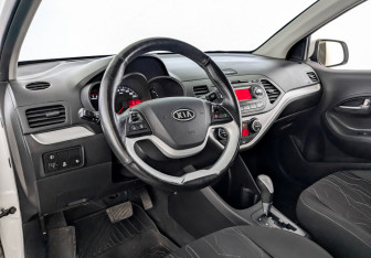 Подержанный автомобиль Kia Picanto 2012 года (16 фото)