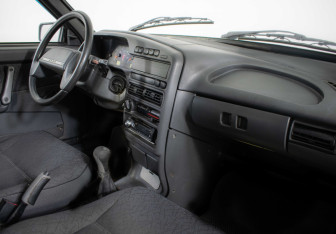 Подержанный автомобиль LADA (ВАЗ) 2113 2005 года (9 фото)
