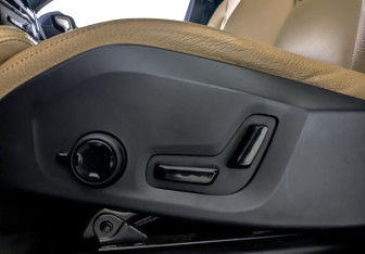 Подержанный автомобиль Volvo XC60 2020 года (21 фото)
