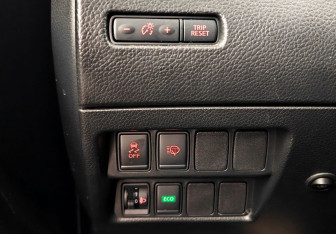 Подержанный автомобиль Nissan X-Trail 2016 года (15 фото)