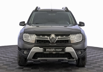 Подержанный автомобиль Renault Duster 2018 года (2 фото)