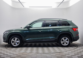 Подержанный автомобиль Skoda Kodiaq 2021 года (2 фото)