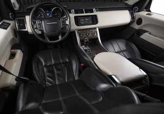 Подержанный автомобиль Land Rover Range Rover Sport 2016 года (21 фото)