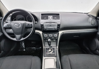 Подержанный автомобиль Mazda 6 Sedan 2010 года (11 фото)