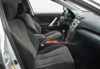 Подержанный автомобиль Toyota Camry Sedan 2008 года (9 фото)
