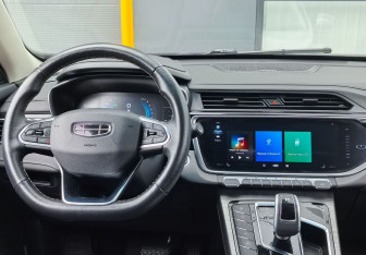 Подержанный автомобиль Geely Atlas Pro 2021 года (14 фото)