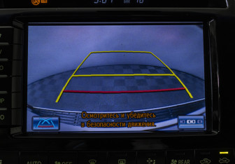 Подержанный автомобиль Toyota Land Cruiser Suv 2012 года (17 фото)