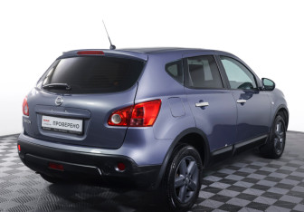 Подержанный автомобиль Nissan Qashqai 2008 года (5 фото)