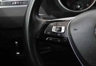 Подержанный автомобиль Volkswagen Tiguan 2019 года (14 фото)