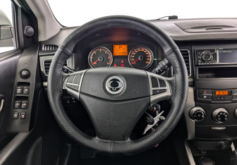 Подержанный автомобиль SsangYong Actyon 2013 года (22 фото)