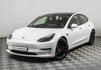 Подержанный автомобиль Tesla Model 3 2021 года (1 фото)