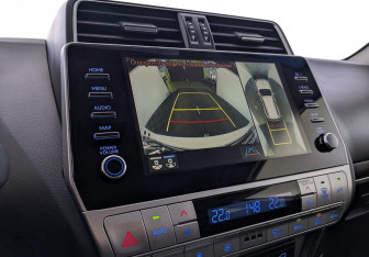 Подержанный автомобиль Toyota Land Cruiser Prado 2021 года (30 фото)