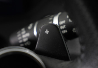 Подержанный автомобиль Land Rover Range Rover Velar 2018 года (34 фото)