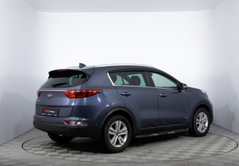 Подержанный автомобиль Kia Sportage 2016 года (5 фото)