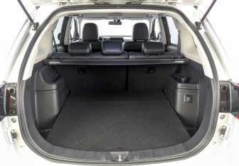 Подержанный автомобиль Mitsubishi Outlander 2017 года (10 фото)