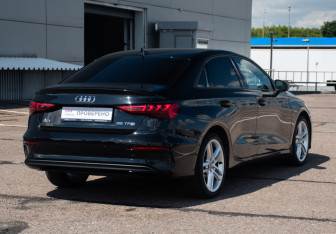 Подержанный автомобиль Audi A3 Sedan 2021 года (7 фото)