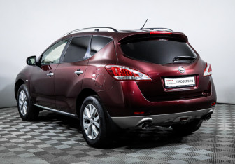 Подержанный автомобиль Nissan Murano Suv 2012 года (7 фото)