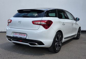 Подержанный автомобиль Citroen DS5 2012 года (5 фото)
