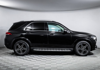 Подержанный автомобиль Mercedes-Benz GLE 2019 года (4 фото)