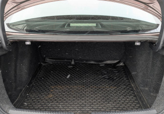 Подержанный автомобиль Volkswagen Jetta Sedan 2014 года (10 фото)