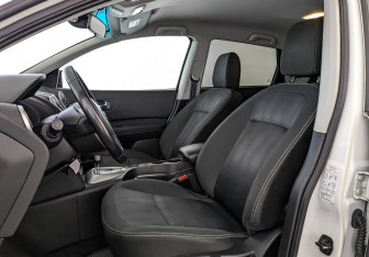 Подержанный автомобиль Nissan Qashqai 2013 года (19 фото)