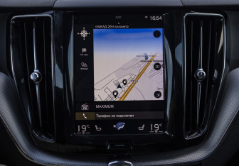 Подержанный автомобиль Volvo XC60 2018 года (14 фото)