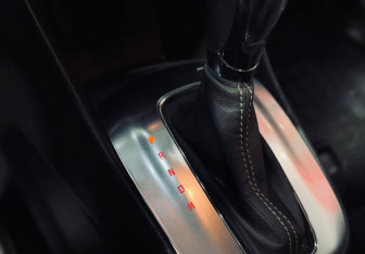 Подержанный автомобиль Opel Mokka 2013 года (14 фото)