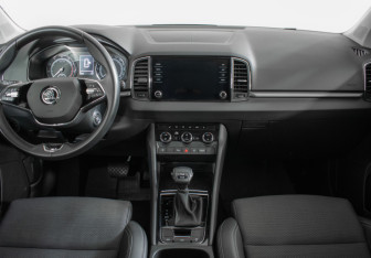 Подержанный автомобиль Skoda Karoq 2021 года (11 фото)