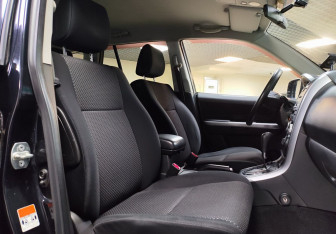 Подержанный автомобиль Suzuki Grand Vitara 2007 года (13 фото)