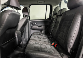 Подержанный автомобиль Volkswagen Amarok 2019 года (10 фото)