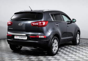 Подержанный автомобиль Kia Sportage 2011 года (5 фото)