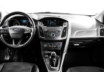 Подержанный автомобиль Ford Focus Sedan 2018 года (5 фото)