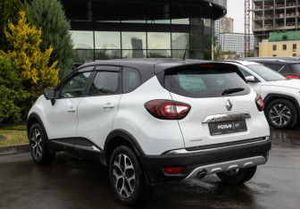 Подержанный автомобиль Renault Kaptur 2017 года (5 фото)