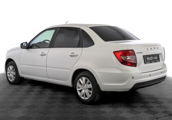 Подержанный автомобиль LADA (ВАЗ) Granta Sedan 2022 года (7 фото)