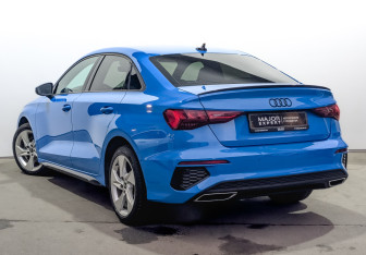 Подержанный автомобиль Audi A3 Sedan 2021 года (7 фото)