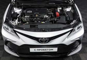 Подержанный автомобиль Toyota Camry Sedan 2021 года (9 фото)