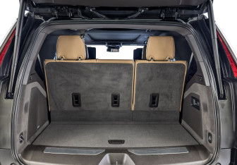 Подержанный автомобиль Cadillac Escalade Suv 2022 года (26 фото)