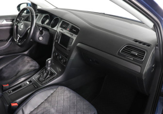 Подержанный автомобиль Volkswagen Golf Hatchback 2014 года (10 фото)