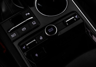 Подержанный автомобиль Kia K5 2020 года (18 фото)