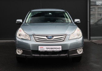 Подержанный автомобиль Subaru Outback Wagon 2011 года (2 фото)