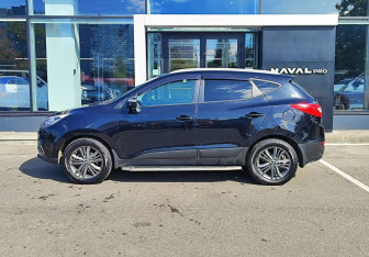 Подержанный автомобиль Hyundai ix35 2013 года (8 фото)
