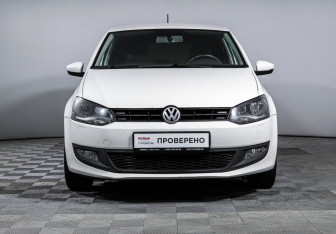 Подержанный автомобиль Volkswagen Polo Hatchback 2010 года (2 фото)