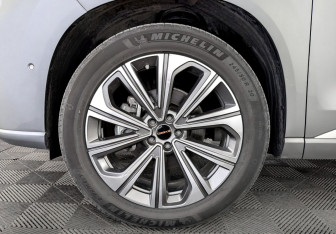 Подержанный автомобиль Exeed VX 2023 года (18 фото)