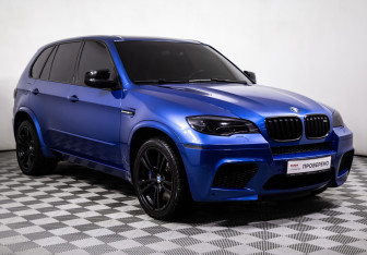 Подержанный автомобиль BMW X5 M 2012 года (3 фото)