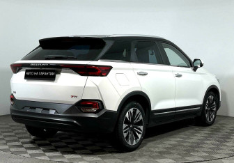 Подержанный автомобиль FAW Bestune T77 2021 года (3 фото)